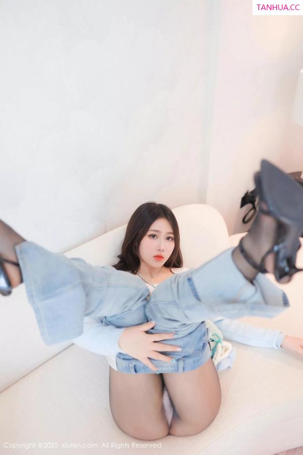   [XiuRen]高清写真图 2025.06.23 No.10450 蛋蛋宝 魅惑黑丝第16张图片